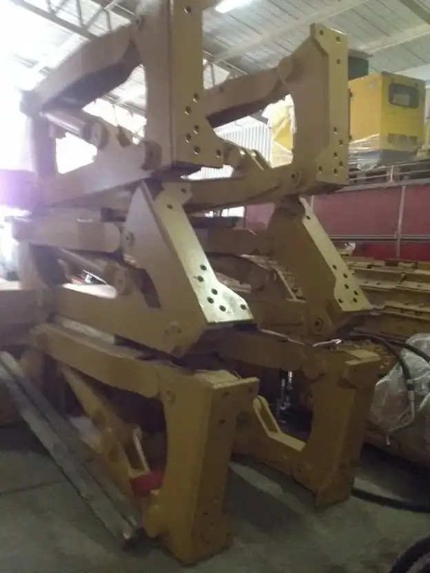 Caterpillar D7H Ripper NEW | Uitrusting overig - TrucksNL