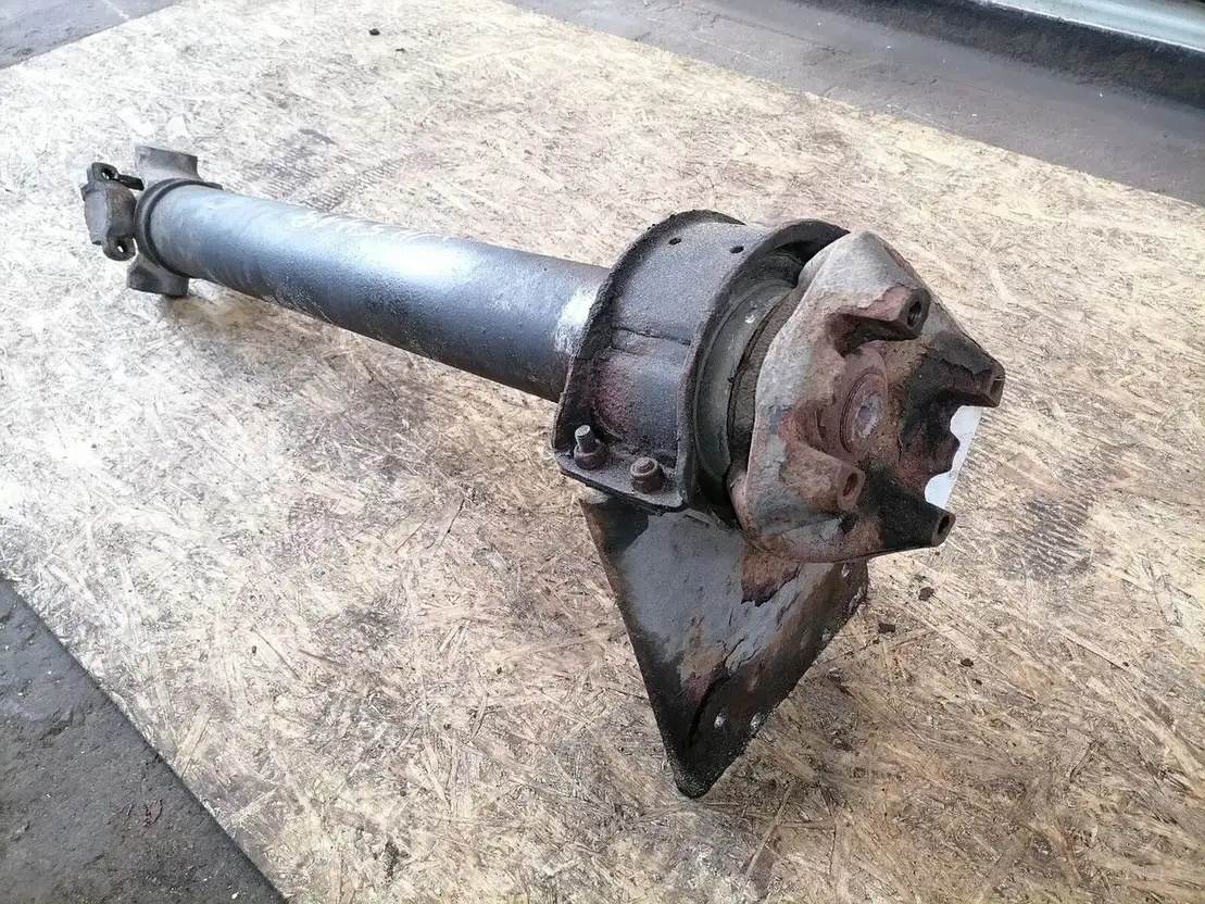 Scania Propeller shaft Aandrijfas vrachtwagen onderdeel TrucksNL