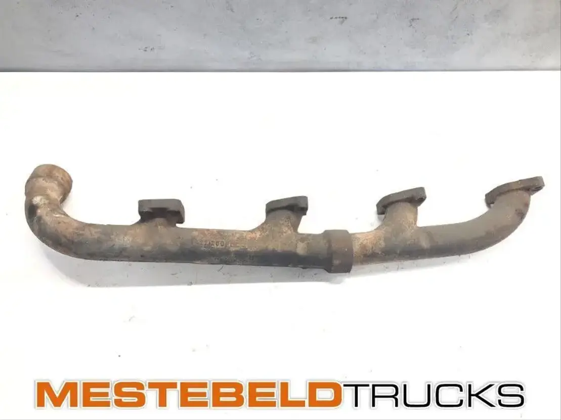 Scania Uitlaatspruitstuk DSC 1415 L02