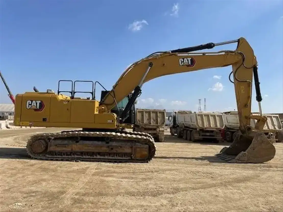 Caterpillar 350 (SaudiArabia) Rupsgraafmachine TrucksNL