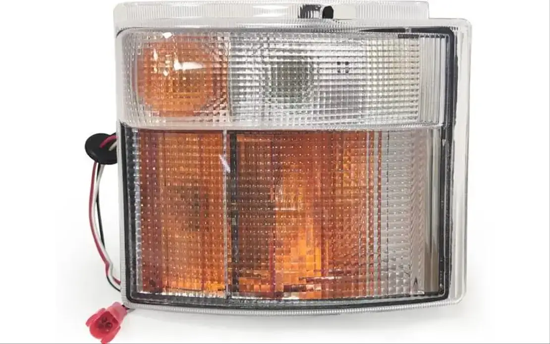 Scania 4 , 5 , 6 Knipperlicht Rechts MET Draden 1387155 / 1349784