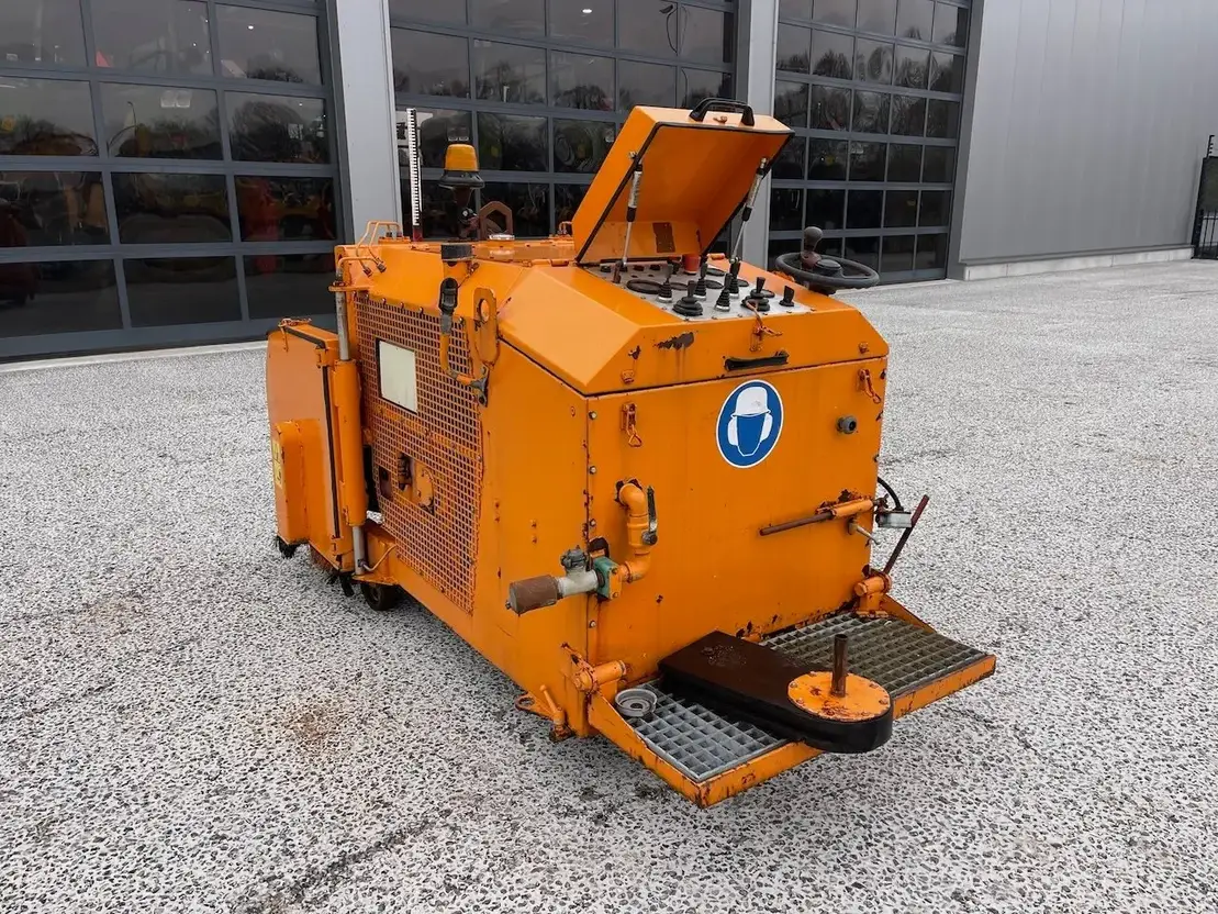 Burtec BZM 700M Asfalt / Beton zaagmachine