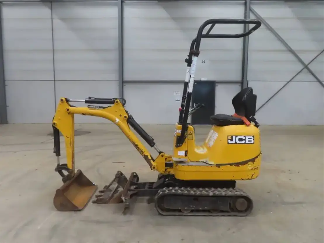 JCB 8008