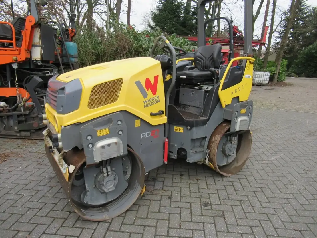 WACKER NEUSON rd27 -120