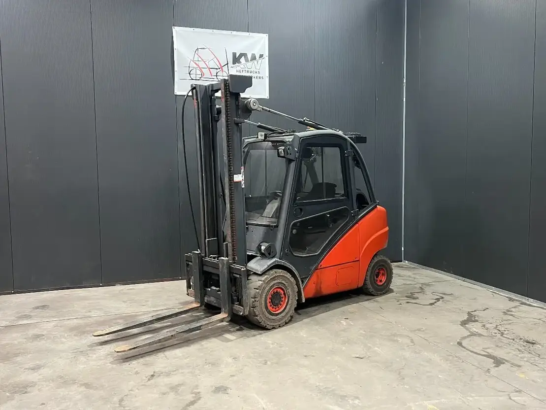 Linde H30T01 H30T gas heftruck 4532 uren