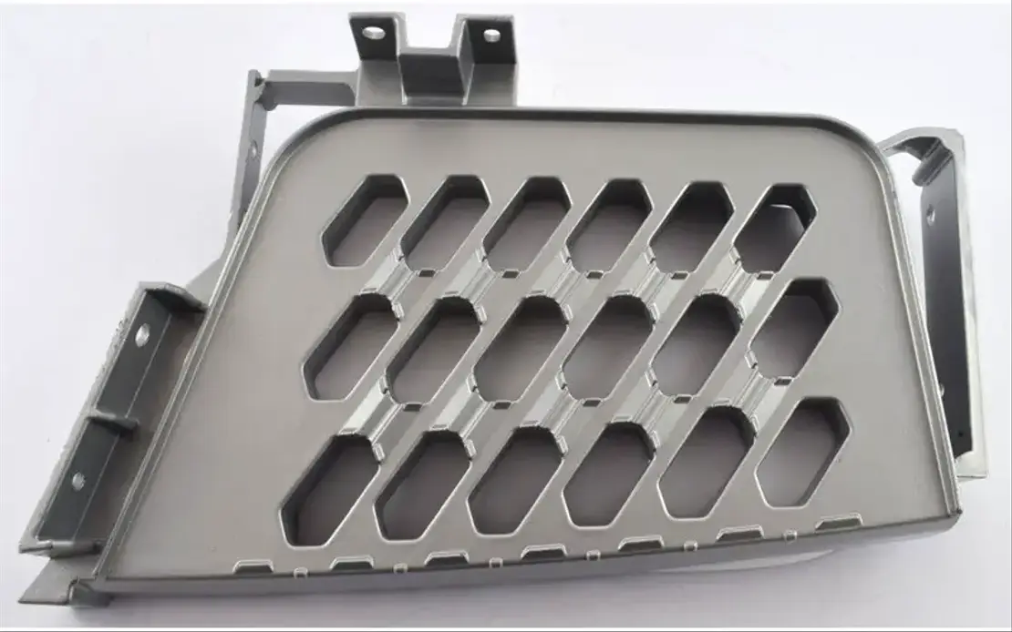 Volvo FH4 Trappaneel Rechts Midden 82151656