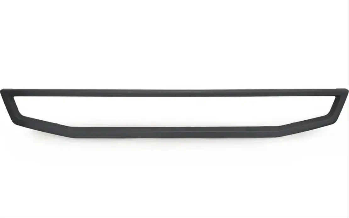 Volvo FH4 Onderste Grillrand 82177794