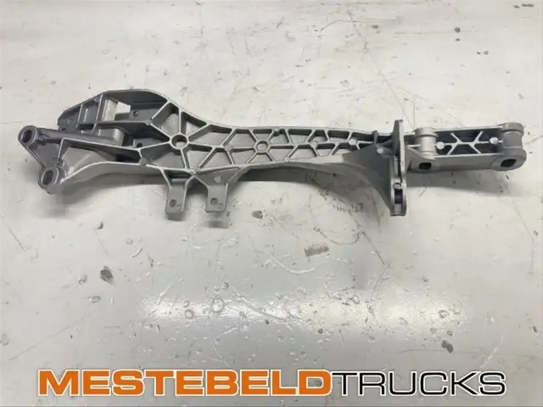 Mercedes-Benz Koplampsteun rechts