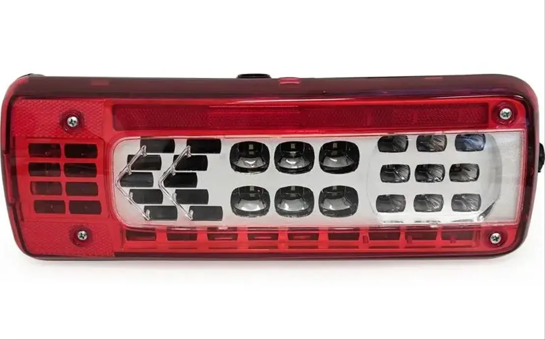 Volvo FM4 Achterachterlicht Rechts 82483073