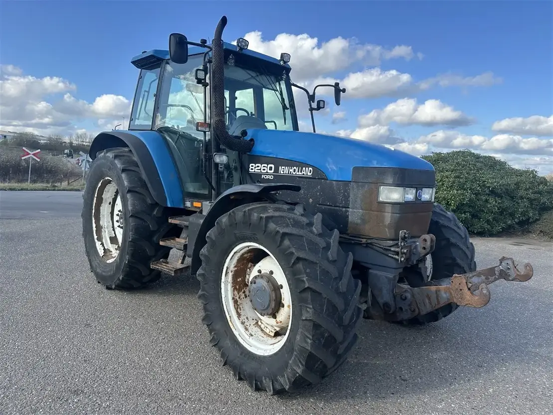 New Holland Ford 8260 4x4