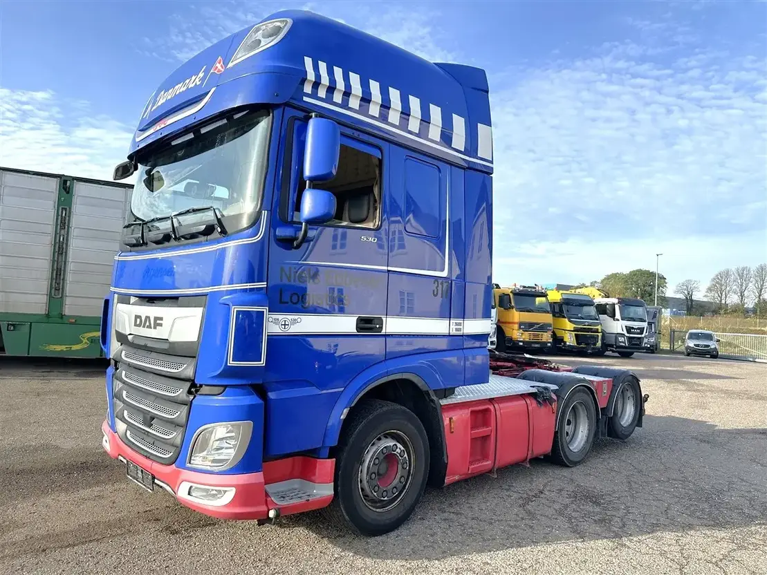 DAF XF 530 6x2 Boogietrækker