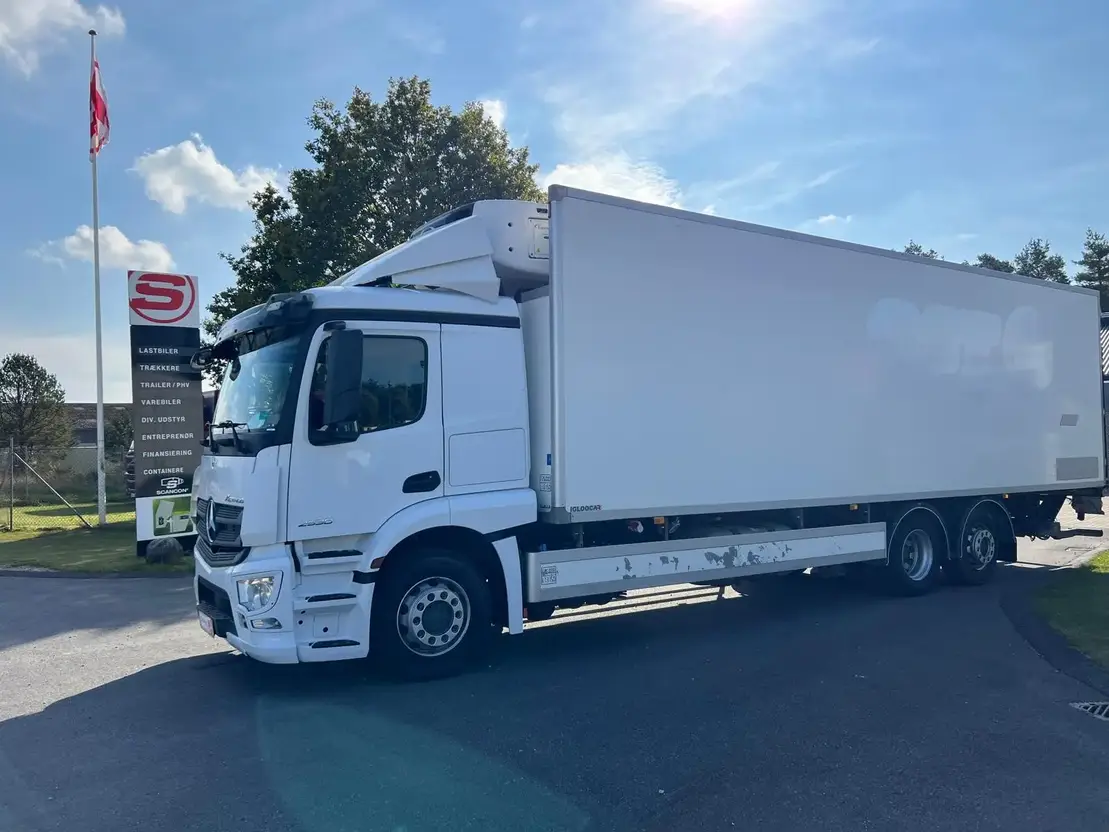 Mercedes-Benz Actros 2530 L 6x24