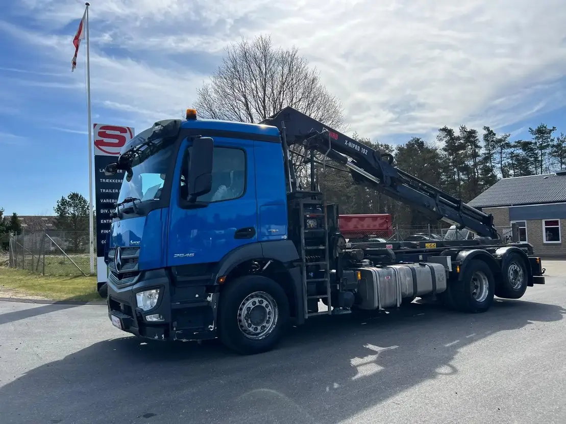 Mercedes-Benz Antos 2546 - Hiab 192 E kran