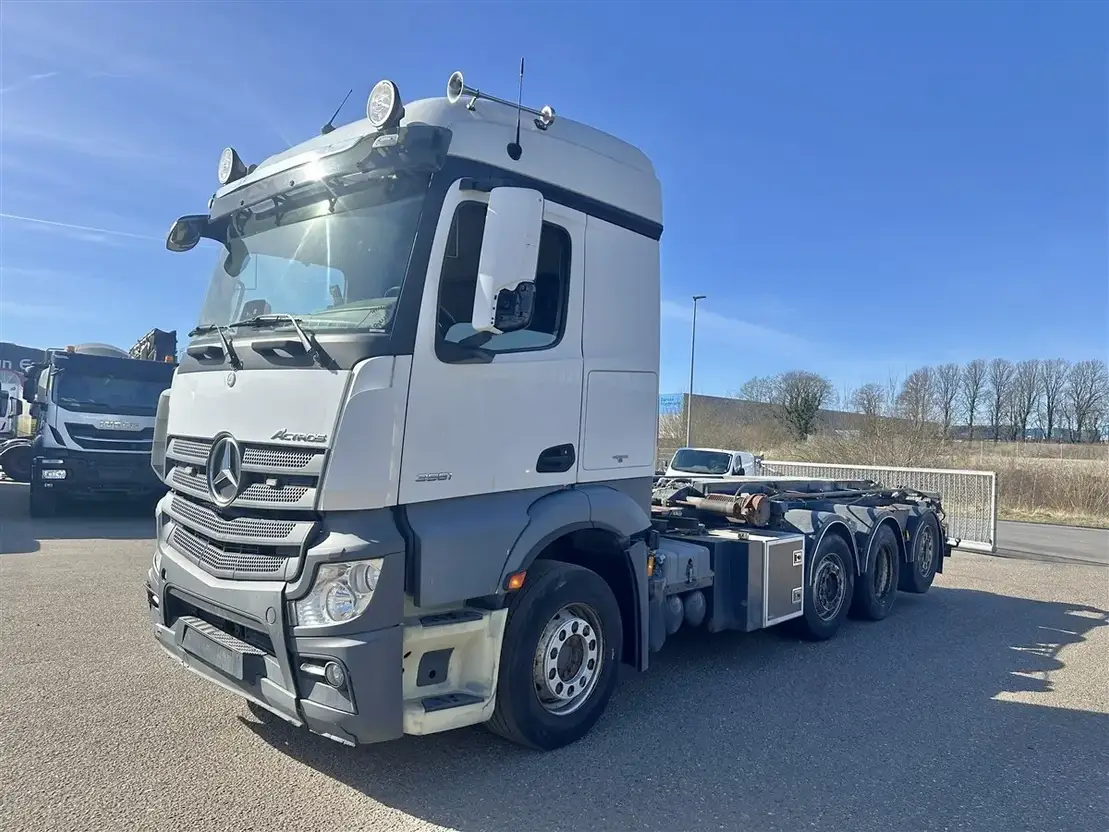 Mercedes-Benz Actros 3251 8x2 Wirehejs Euro-6