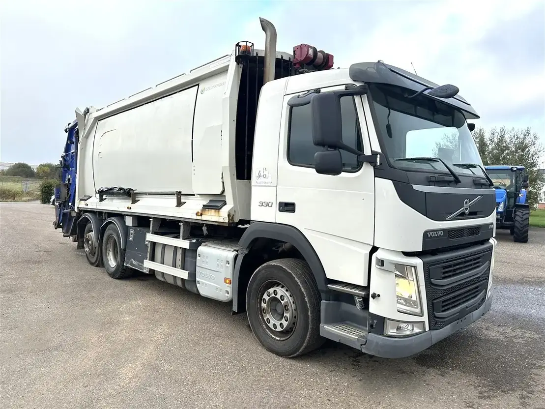 Volvo FM 330 6x2 Norba Industri Euro-6