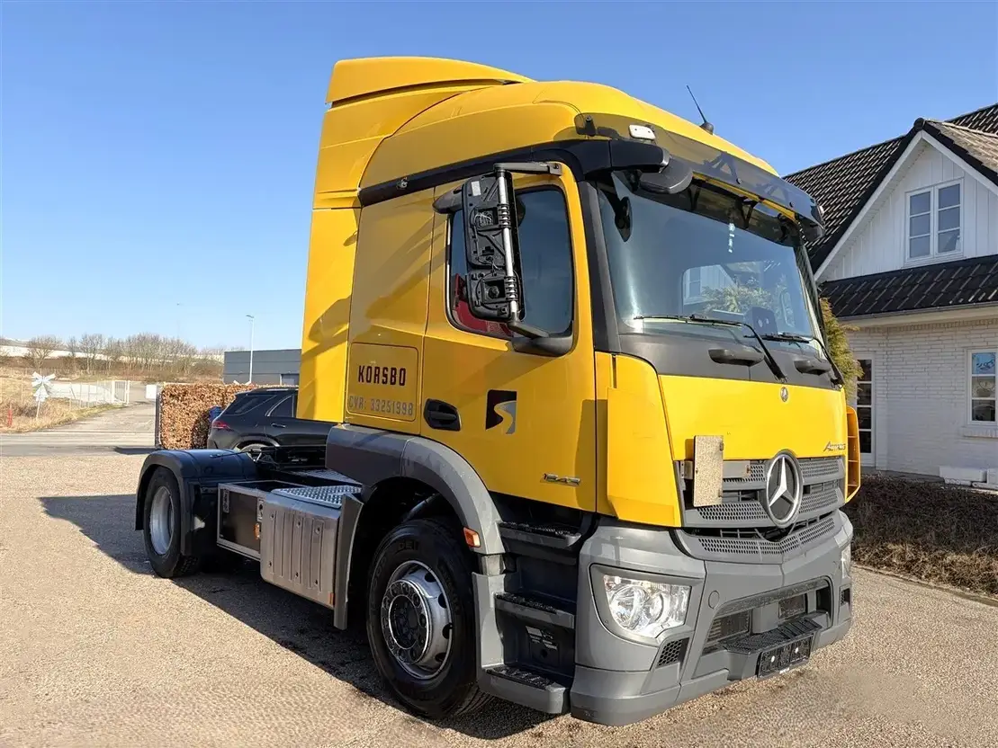 Mercedes-Benz Actros 1843