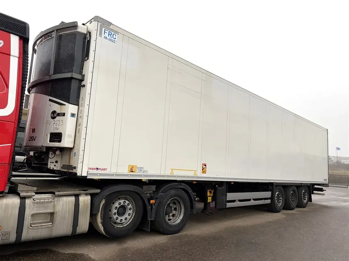 Schmitz Cargobull Thermoking SLXi 300