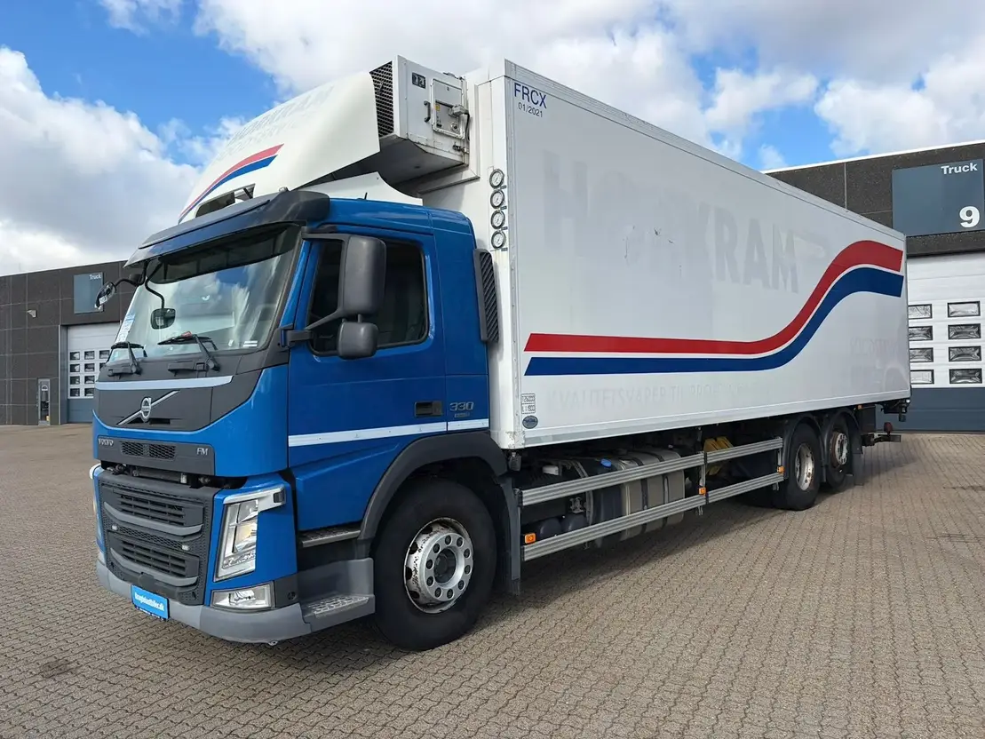 Volvo FM330